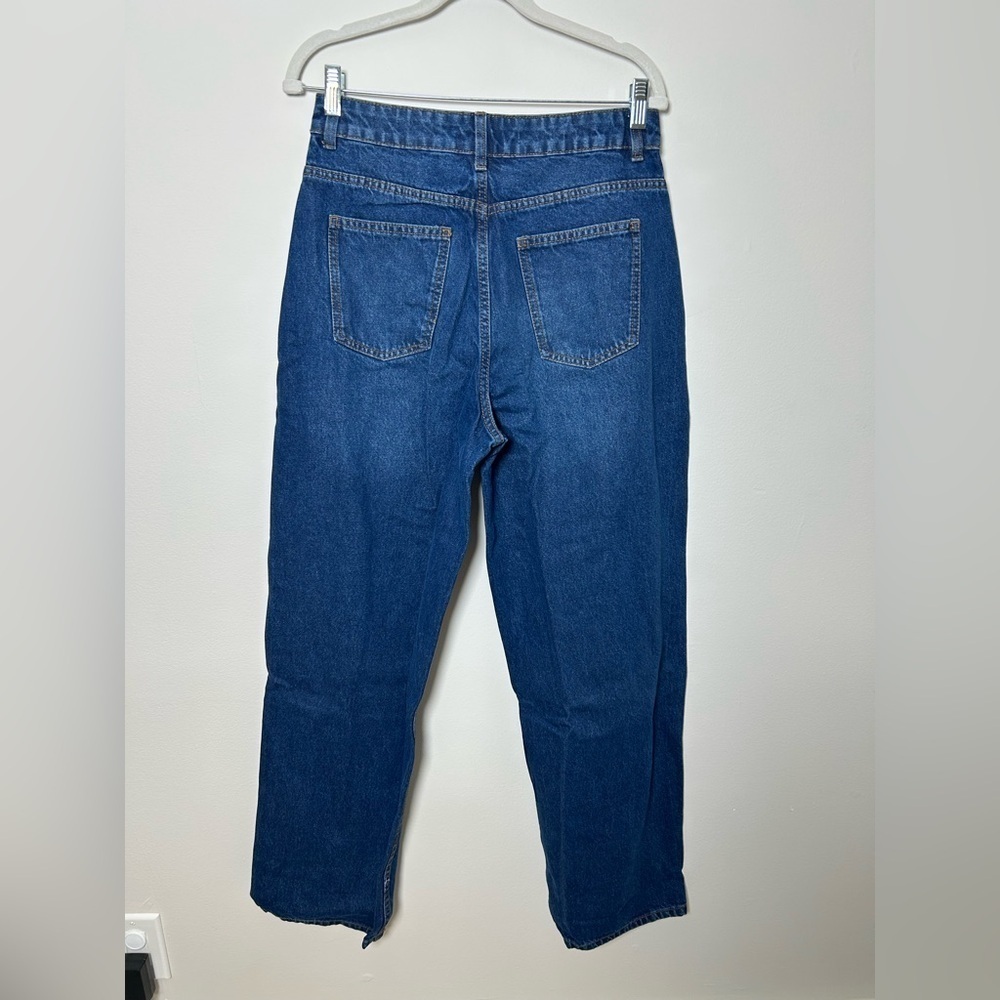 PrettyLittleThing Wash High Rise Boyfriend Jean - Picture 4 of 4